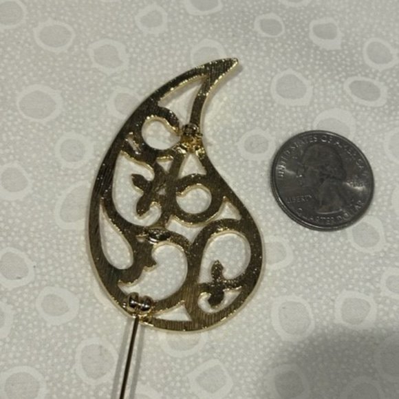 VTG GIVENCHY Gold Paisley Teardrop Open BROOCH - Picture 8 of 9